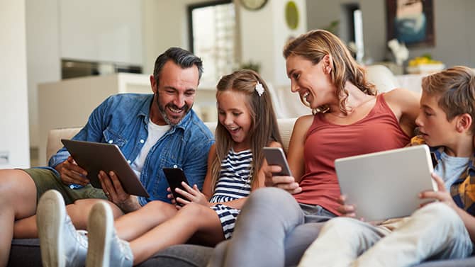 How to create a family blog and family blogging safety tips